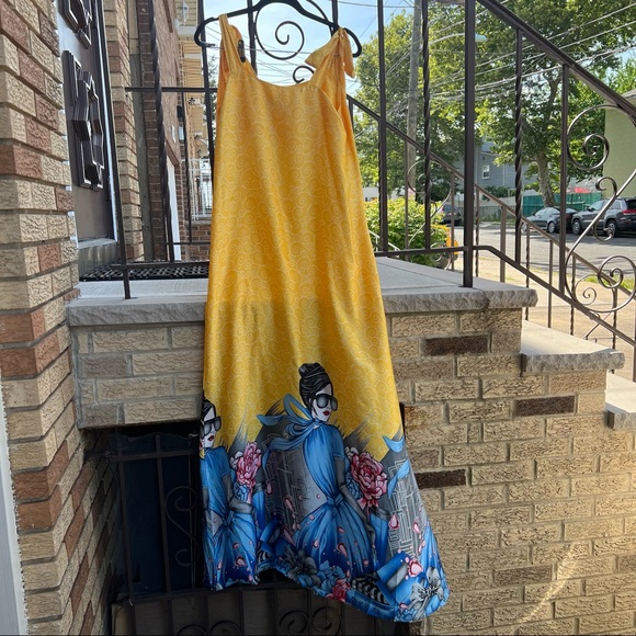 Gorgeous Oriental Print Yellow Silk Maxi Dress - Picture 8 of 15